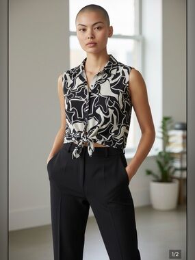 Rachel Zoe Black and White Abstract sleeveless blouse